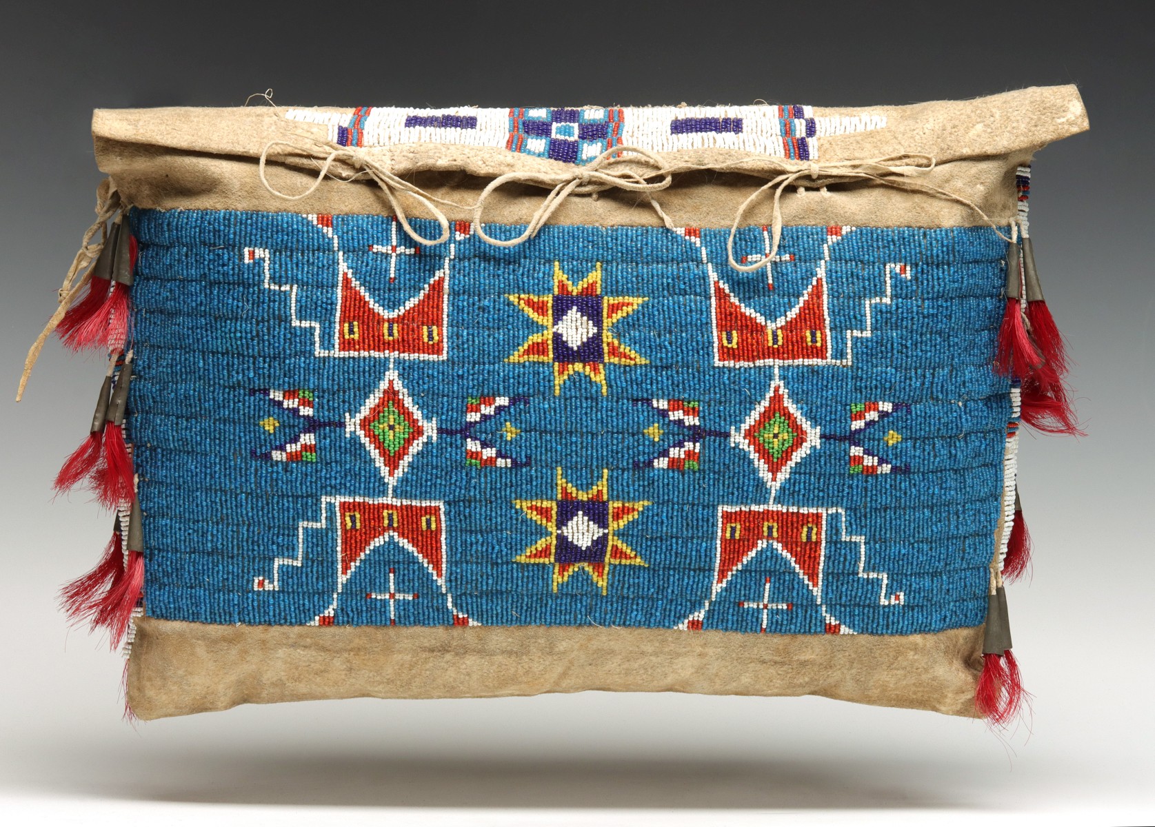 A VERY FINE 19TH CENTURY SIOUX BEADED POSSIBLE BAG