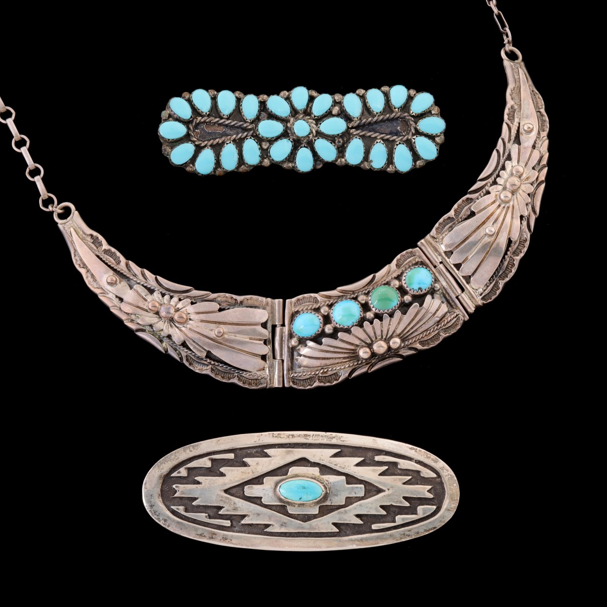 ARTISAN-SIGNED COLLAR-STYLE CHOKER AND BROOCHES