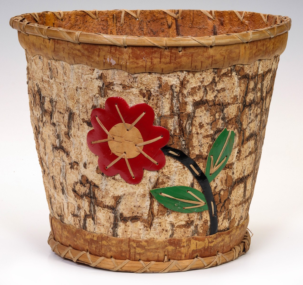 AN OJIBWE BIRCH BARK CONTAINER WITH RED & GREEN FLOWER