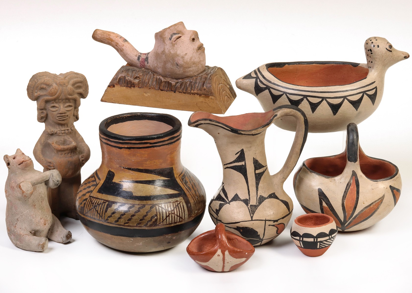 A COLLECTION OF SANTO DOMINGO AND OTHER POTTERY