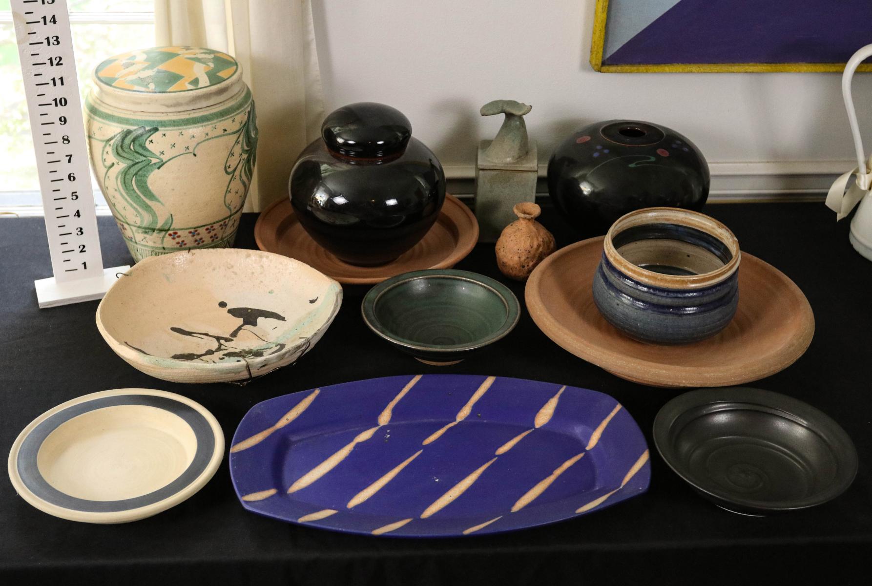 A COLLECTION OF STUDIO AND OTHER POTTERY