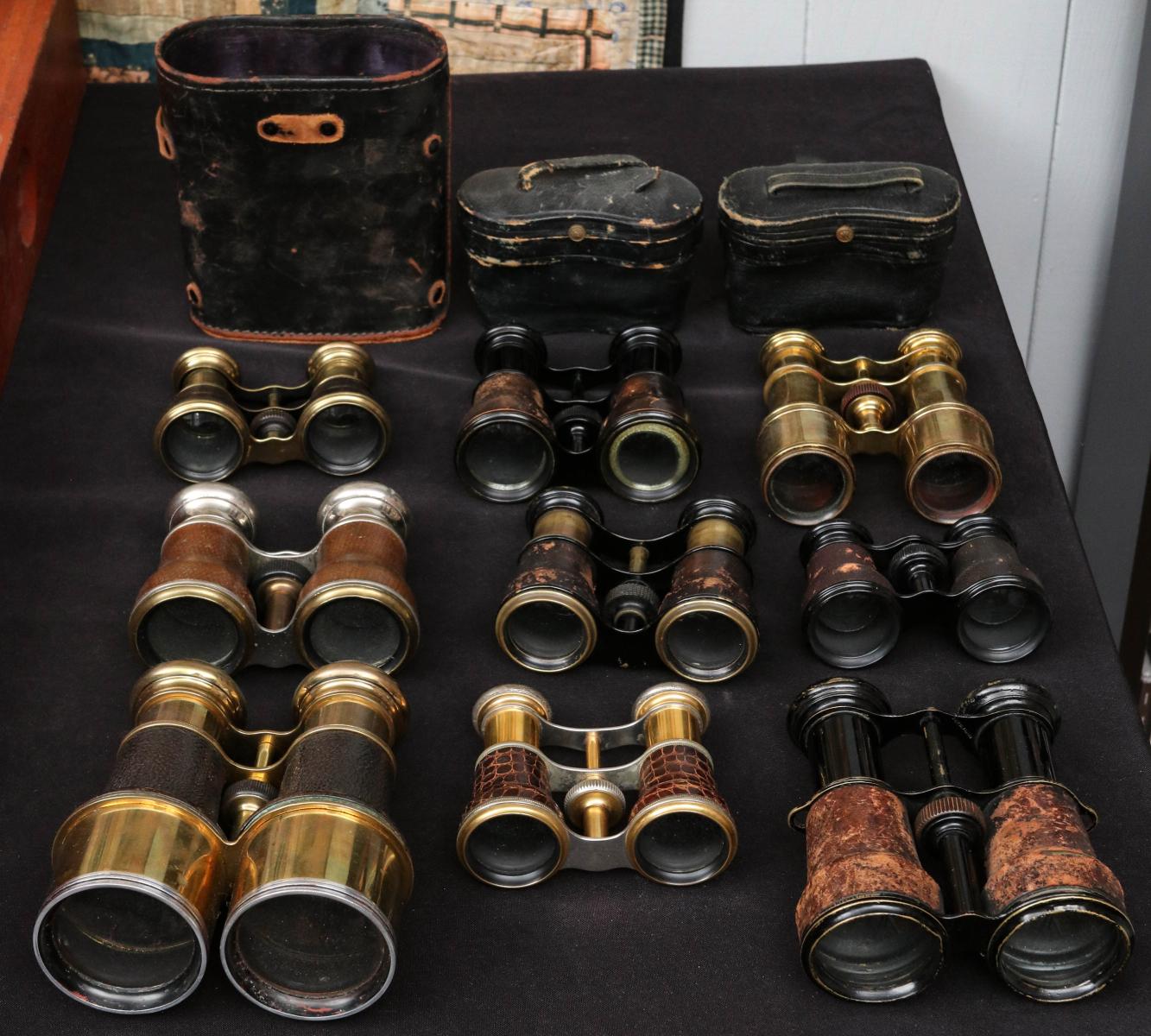 A COLLECTION OF EARLY 20TH C. FIELD GLASSES