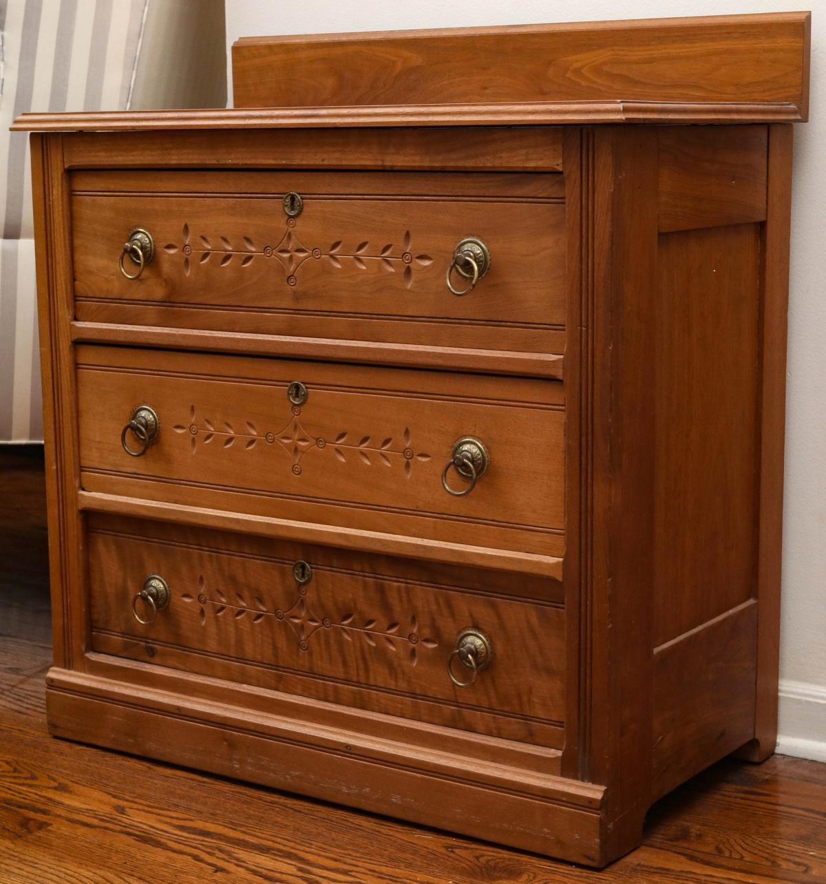 A 19TH C. AMERICAN EASTLAKE STYLE CHEST