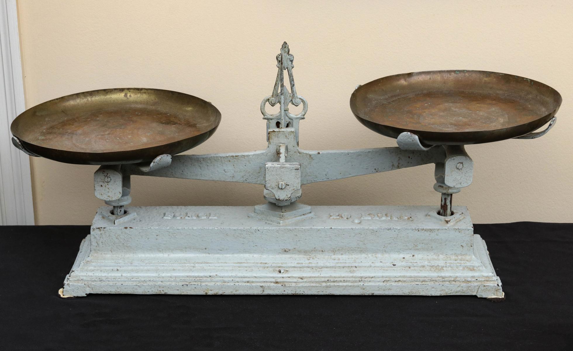 A 19TH C. FRENCH IRON BALANCE SCALE WITH BRASS PAN