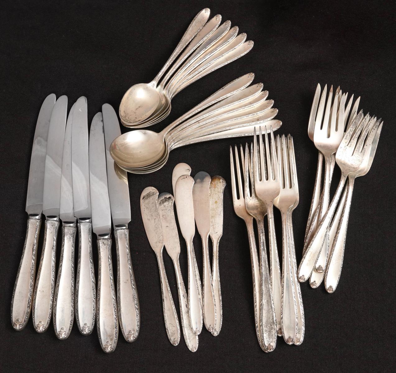 ALVIN 'SOUTHERN CHARM' STERLING FLATWARE SERVICE