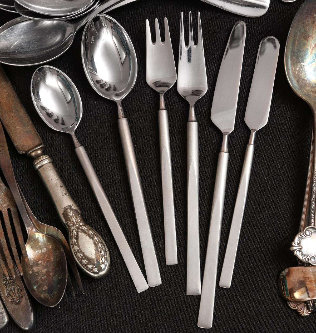 STAINLESS STEEL AND OTHER FLATWARE