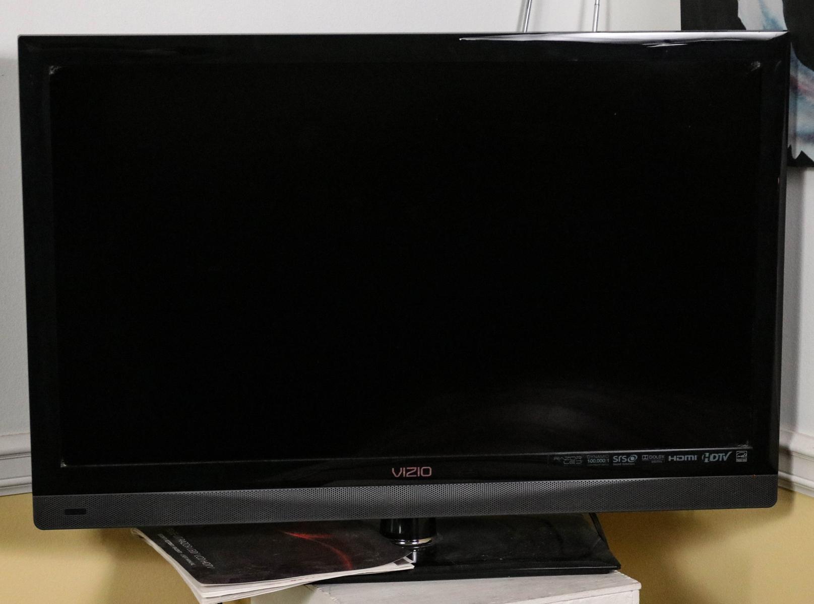 VIZIO 32-INCH LCD TELEVISION, MODEL E320VT