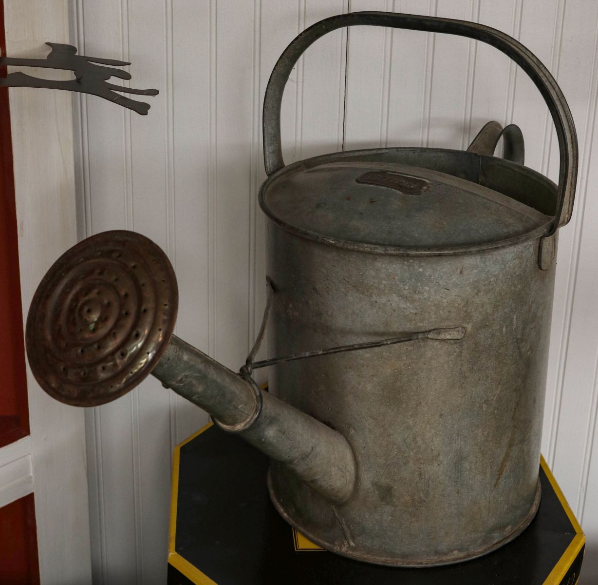 A GOOD ANTIQUE 2 1/2 GALLON WATERING CAN