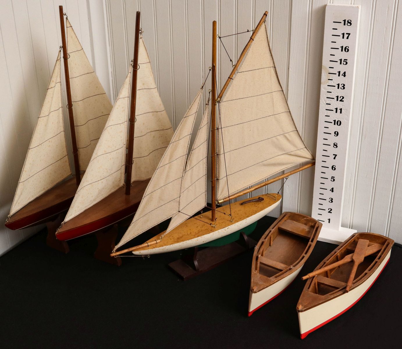 THREE MODERN WOOD HULL POND BOATS WITH SAILS