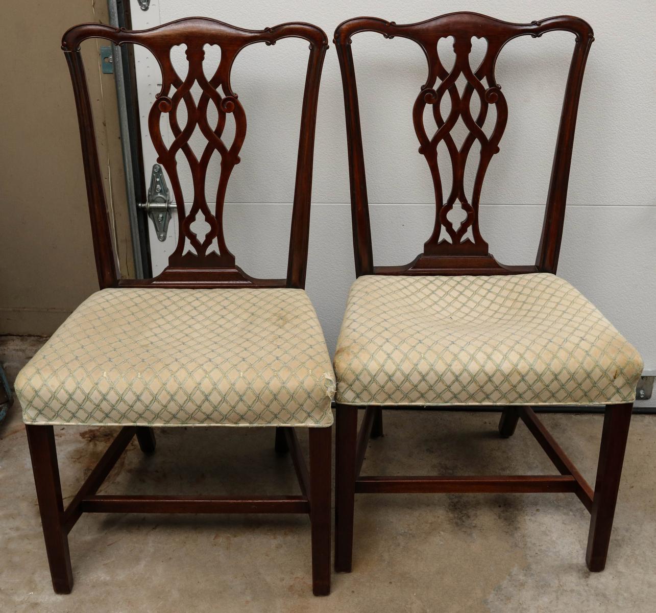 CHIPPENDALE STYLE MAHOGANY RIBBON BACK SIDE CHAIRS