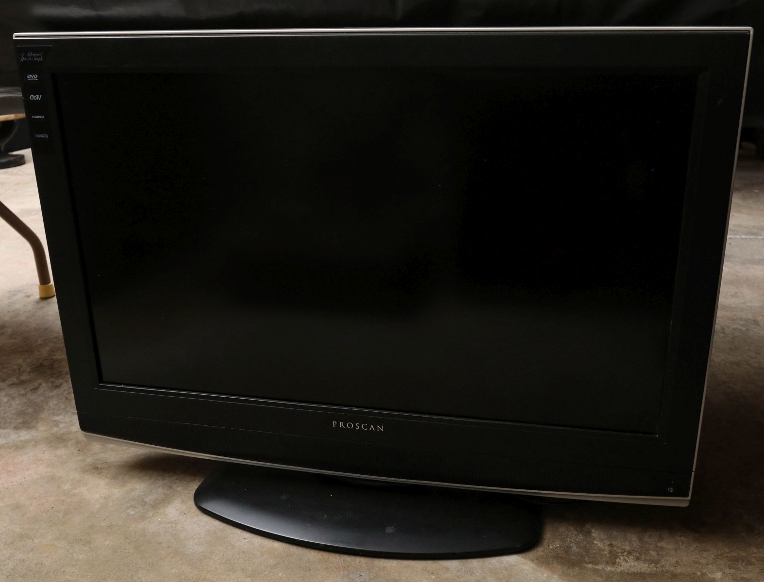 PROSCAN 32-INCH TV WITH BUILT-IN DVD PLAYER