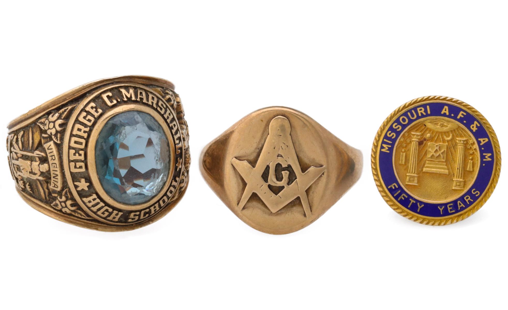 A 10K GOLD CLASS RING AND MASON'S LODGE JEWELRY