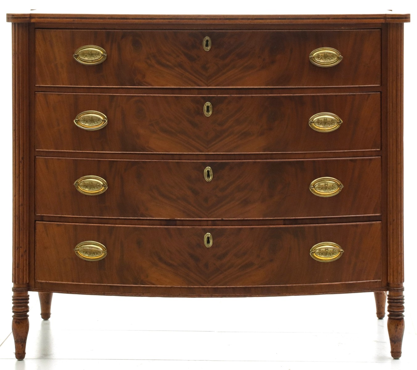 AN EARLY 19TH C. AMERICAN SHERATON STYLE CHEST