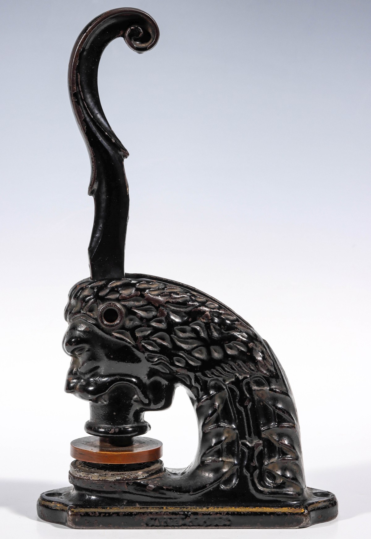 A LARGE FIGURAL LION'S HEAD IRON SEAL C. 1890