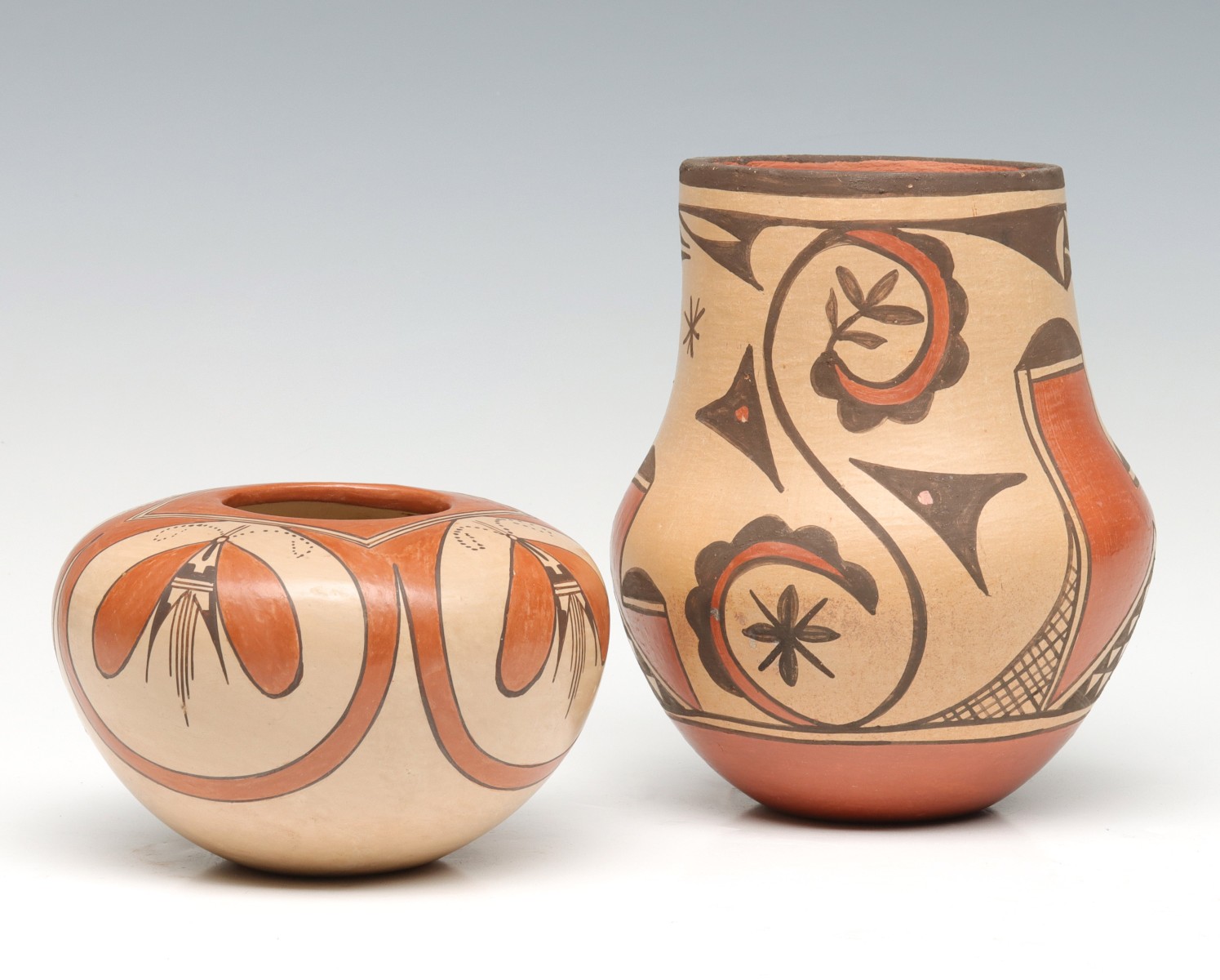 TWO GOOD HOPI AND ZIA CONTEMPORARY POTTERY VESSELS