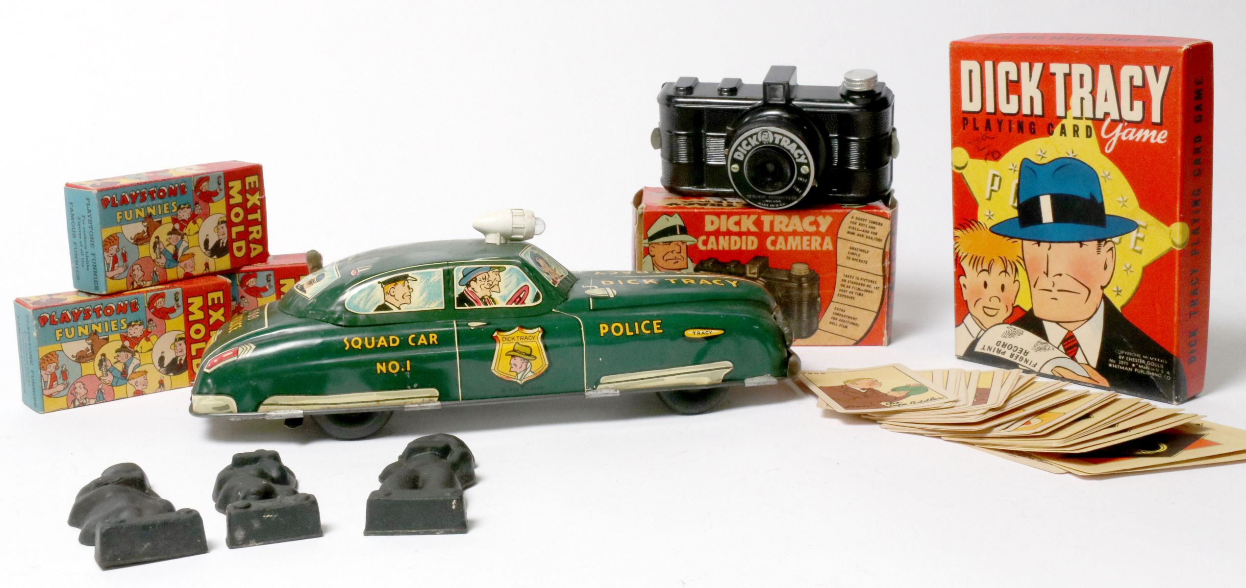 A COLLECTION OF DICK TRACY CHARACTER TOYS & ITEMS