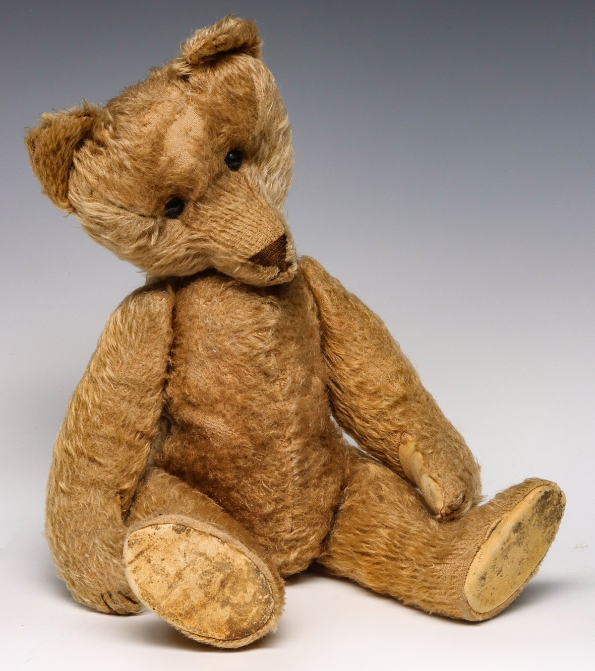 A GOOD EARLY 20TH C FULLY JOINTED BEAR ATTR STEIFF