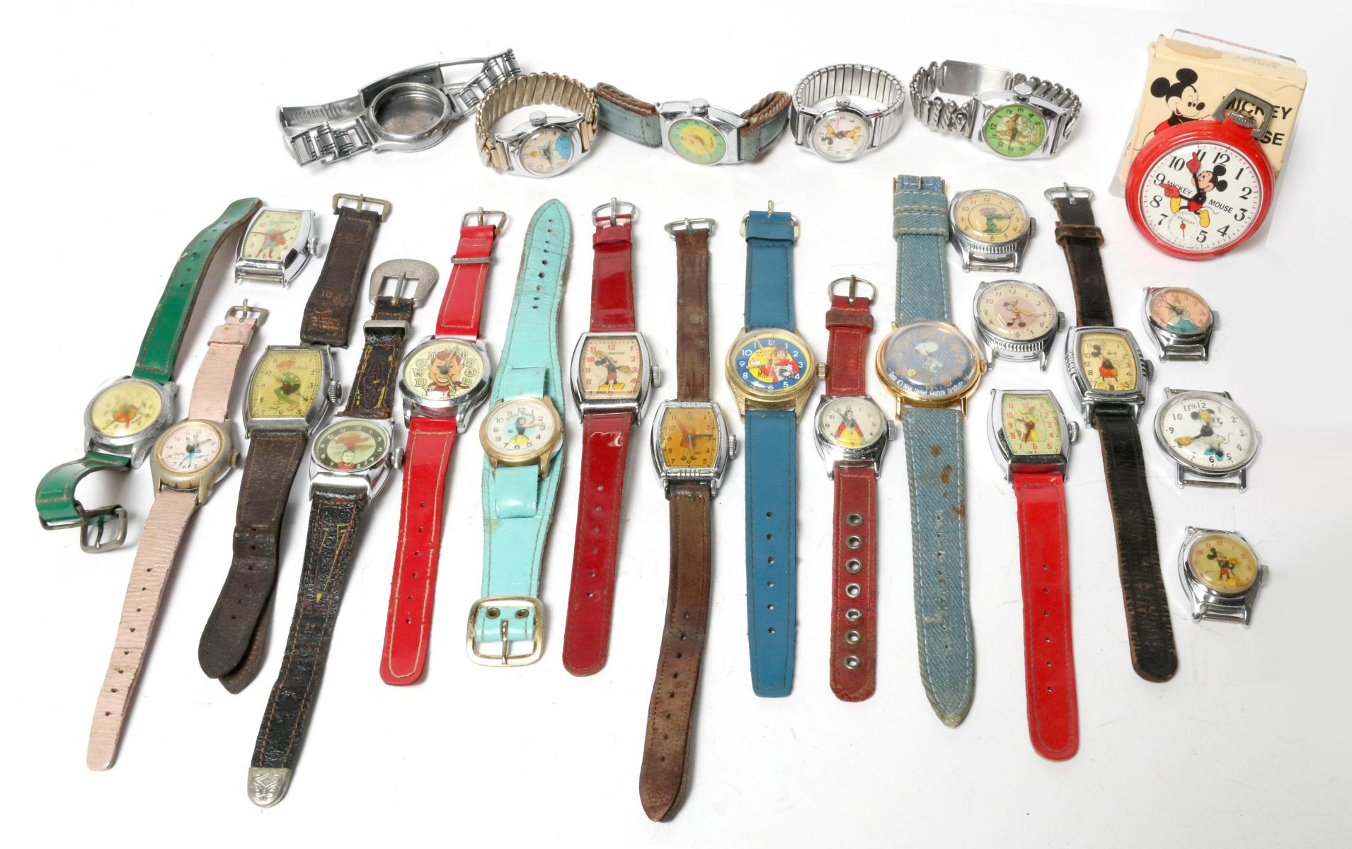 A COLLECTION OF VINTAGE CHARACTER WATCHES