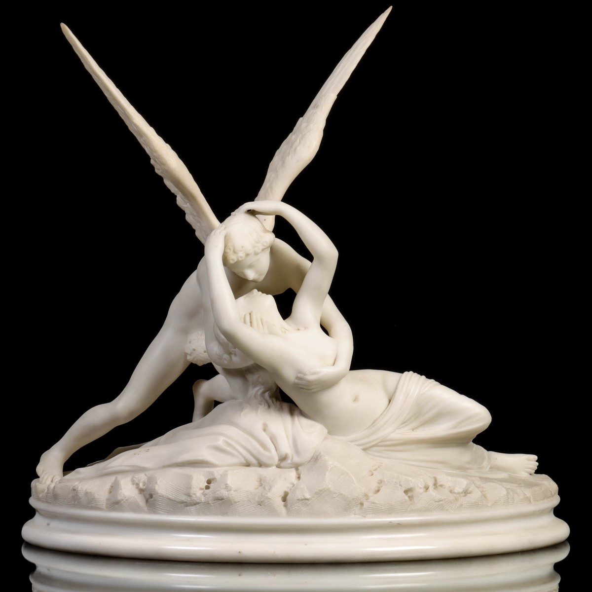 A 19C ITALIAN MARBLE 'PSYCHE REVIVED BY CUPID'S KISS'