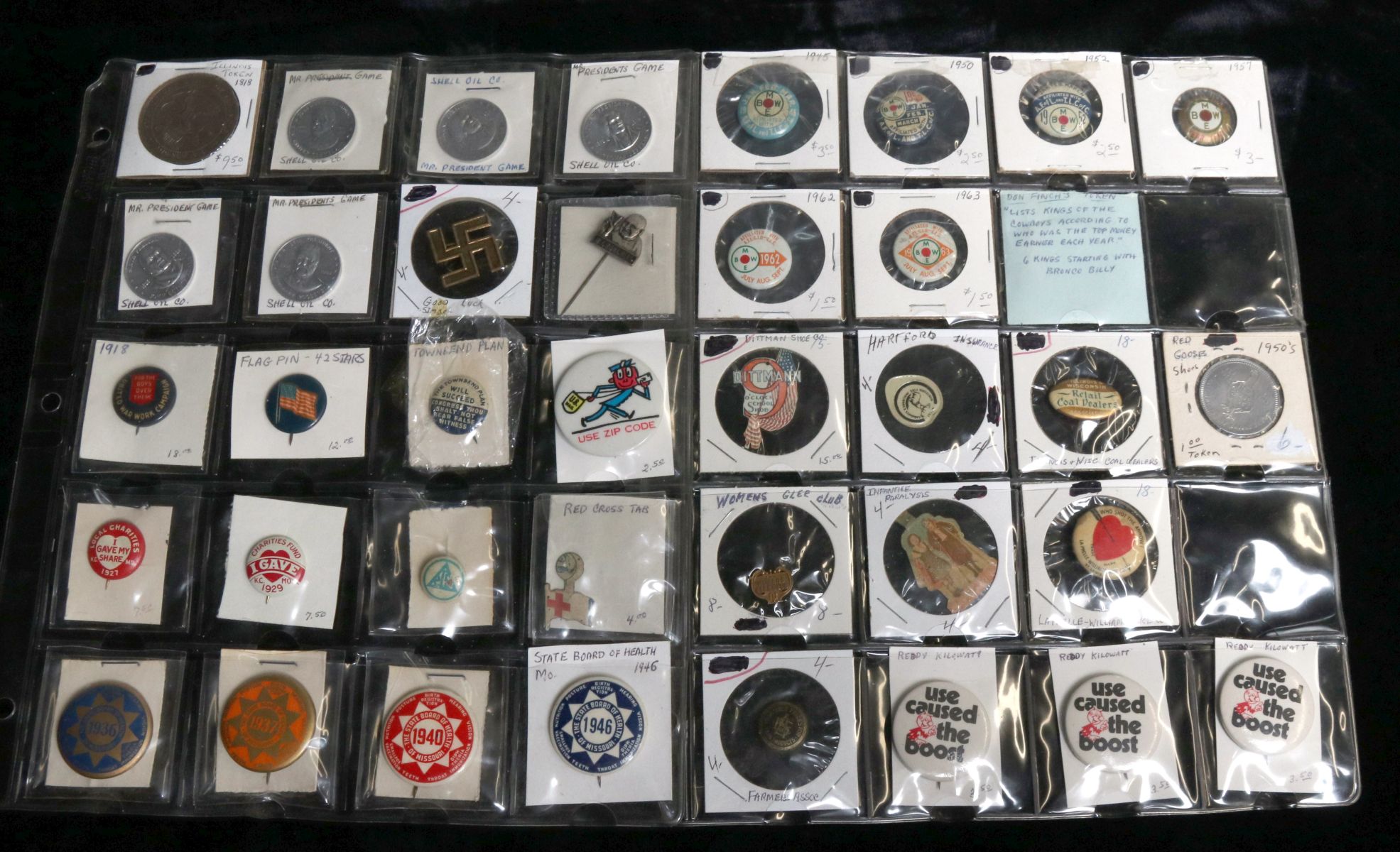 A COLLECTION OF 153 PIN BACK BUTTONS, TOKENS AND CHARMS