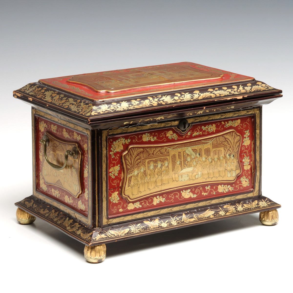AN ELABORATE ANTIQUE JAPANESE LACQUER JEWELRY CASKET